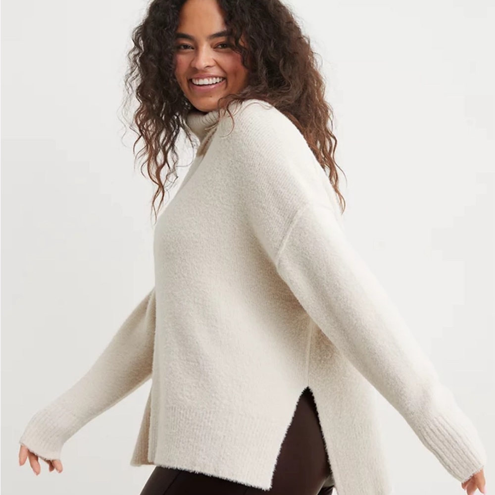 Aerie Buttercream Chenille Turtleneck Sweater